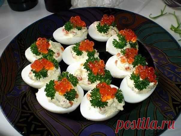 Фаршированные яйца. 25 вариантов начинки.