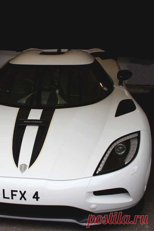 italian-luxury:
“Koenigsegg Agera by Reece Garside
”