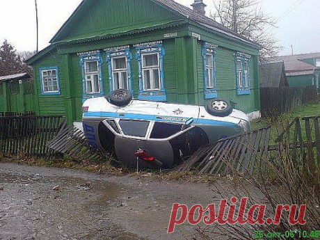 я ♥ auto
Вердикт:
Забор, не соблюдая дистанцию и превышая при этом скоростной режим, пересёк двойную сплошную и совершил столкновение с автомобилем ДПС