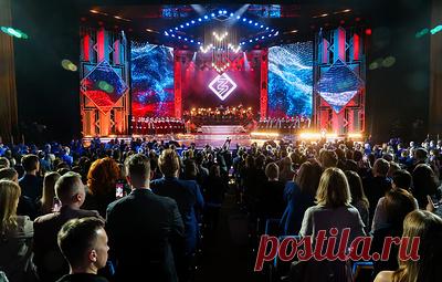 "Знание. Премия". Как росла просветительская награда России. В Национальном центре "Россия" на заседании почетного жюри "Знание. Премия - 2025" 25 ноября выберут лауреатов этой просветительской награды