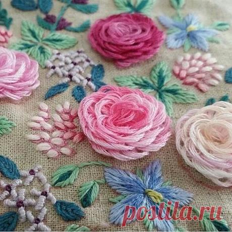 Чтобы ваши пяльцы не лежали без дела: шикарные объемные цветы — DIYIdeas