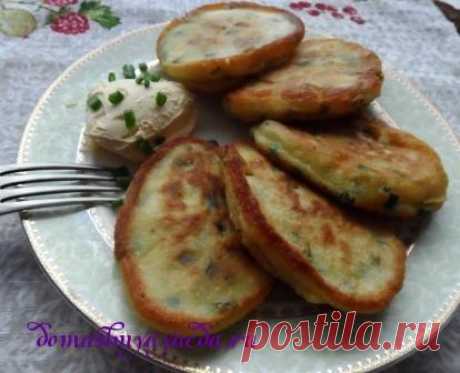 Оладьи с зеленым луком и яйцом