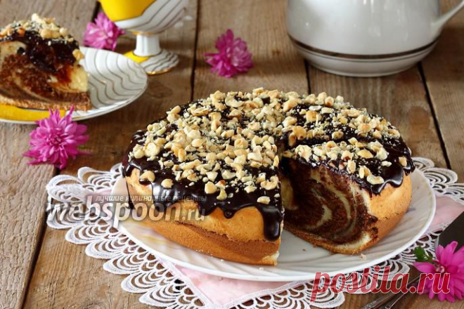 Кекс с ликёром и фундуком