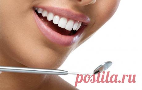 Эти 6 натуральных средств эффективно устранят зубной налёт Зубной налёт состоит из остатков пищи, сахара, слюны и различных микроорганизмов. Со временем он может затвердевать, формируя зубной камень.Из-за присутствия зубного налёта наши зубы выглядят неровным...