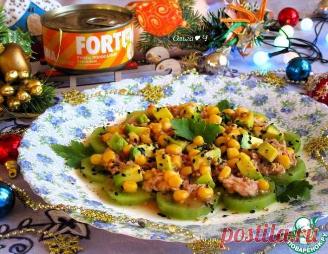 Новогодний салат "Тунец и киви" – кулинарный рецепт
