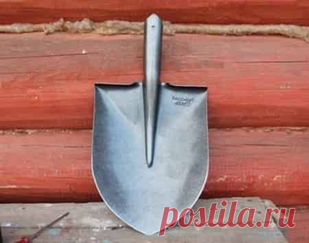 В статье рассказывается про дедовский способ заточки лопаты, чтобы лопата всегда оставалась острой и долго не тупилась. Способ можно применять для заточки