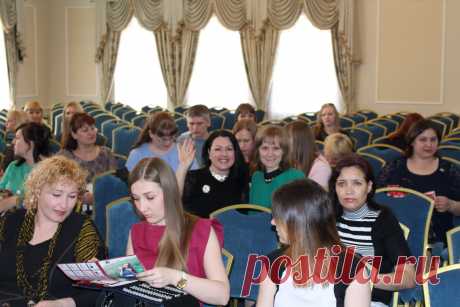 Дорогие друзья ,👬гости моей странички👰 и конечно же мои партнеры,👭 всем привет с Хабаровска!!!✌Наш бизнес не имеет границ, кто то засыпает уже, кто то просыпается)))Желаю всем вам любви,💖 здоровья,удачи и процветания!!! 💰 💰 💰Пусть новая неделя принесет вам много позитивных эмоций!!!💐🌷🎁