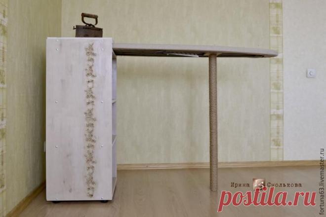 Самодельная тумбочка с гладильной доской
