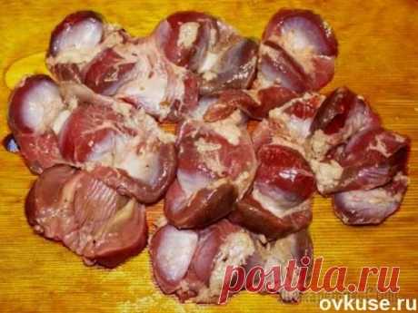 Куриные желудки тушёные с шампиньонами