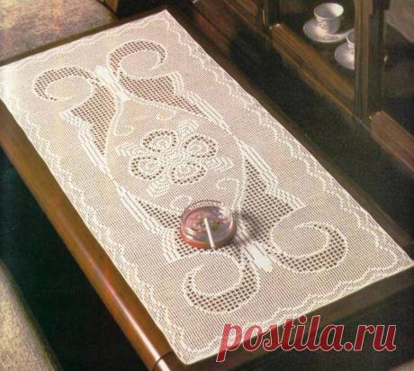 Дорожка с фантазийным узором.