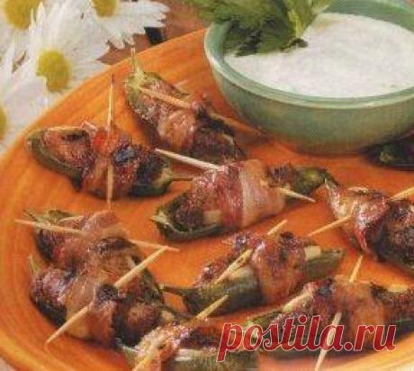 Перец халапеньо, фаршированный куриным филе