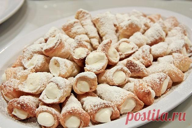 Трубочки с тыквенно-кокосовым кремом