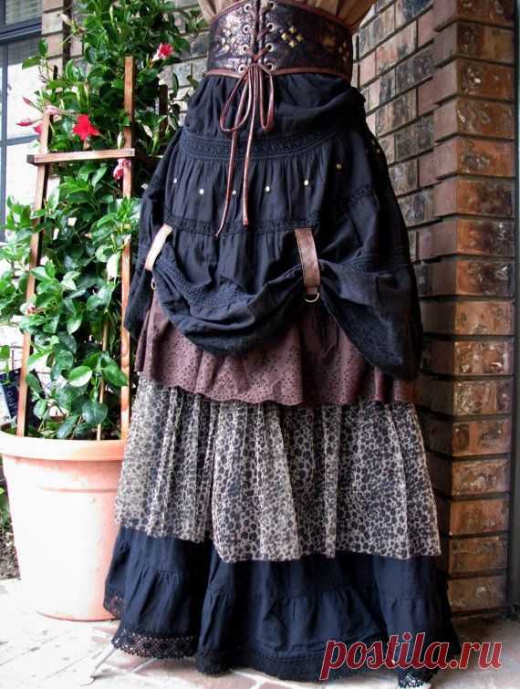 RESERVED for Garr2828 Steampunk Pirate Wench Renaissance Upcycled Black and…