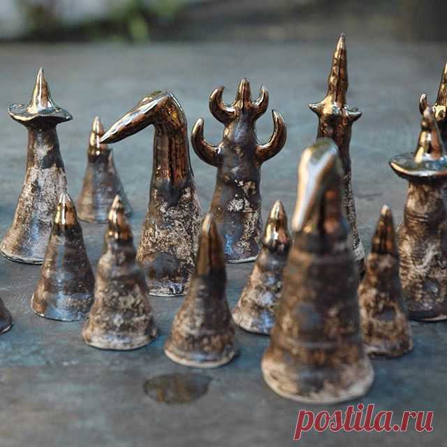 'Wizard's Chess' for slow and thoughtful game with gorgeous rustic figures - all were thrown on the wheel and then carefully carved into this magic characters✨👑✨ #ceramics #pottery #chess #ceramicchessset #rustic