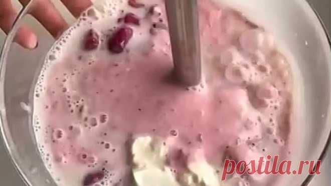 Вкуснее чудо творожка. Клубничный мусс