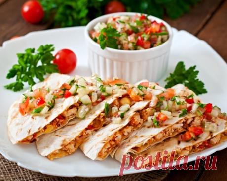 Мексиканская кесадилья с мясной начинкой