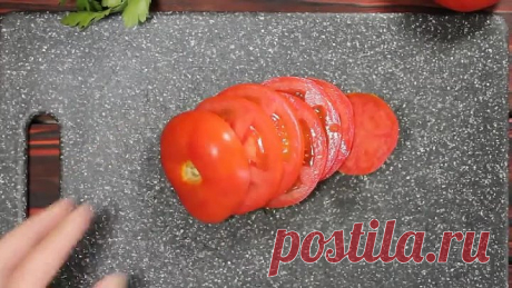 Я просто смазываю куриную грудку