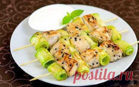 Куриные шашлыки с кабачками
