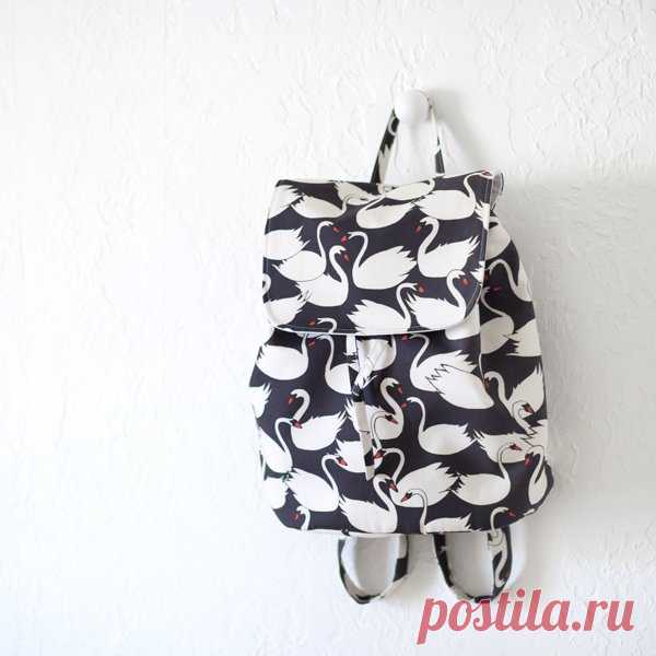 London Backpack / LBG STUDIO
