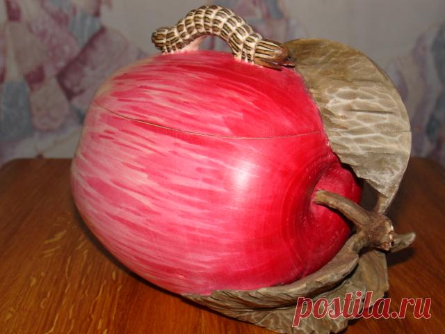 Размер шкатулки 13 см. Продана. Заказы принимаются. Цена 10000 руб.