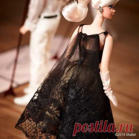Публикация Barbie® в Instagram • Янв 29 2015 в 5:41 UTC 38.7 тыс. отметок «Нравится», 324 комментариев — Barbie® (@barbiestyle) в Instagram: «It’s #couture week in Paris! I “sew” appreciate these delicate details. 🔎 #TBT #barbie #barbiestyle»