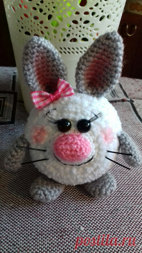 PDF Пасхальный зай Зюля. FREE amigurumi crochet pattern. Бесплатный мастер-класс, схема и описание для вязания амигуруми крючком. Вяжем игрушки своими руками! Зайка, кролик, заяц, зайчик, rabbit, hare, bunny, hase, lebre, lapin, coelhinho. #амигуруми #amigurumi #amigurumidoll #amigurumipattern #freepattern #freecrochetpatterns #crochetpattern #crochetdoll #crochettutorial #patternsforcrochet #вязание #вязаниекрючком #handmadedoll #рукоделие #ручнаяработа #pattern #tutorial #häkeln #amigurumis