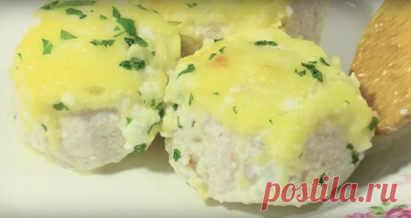 Куриные шарики в сливочном соусе Представляем вам рецепт невероятно вкусного блюда к ужину. Куриные шарики получаются просто потрясающими.


Они очень нежные, сочные и невероятно вкусные. Особенную нежность блюду придает сливочный со…