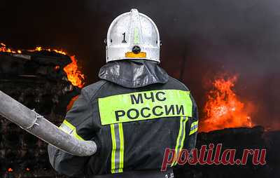 В Энгельсе из-за атаки БПЛА произошло возгорание на промпредприятии. По предварительным данным, пострадавших нет, сообщил глава региона Роман Бусаргин