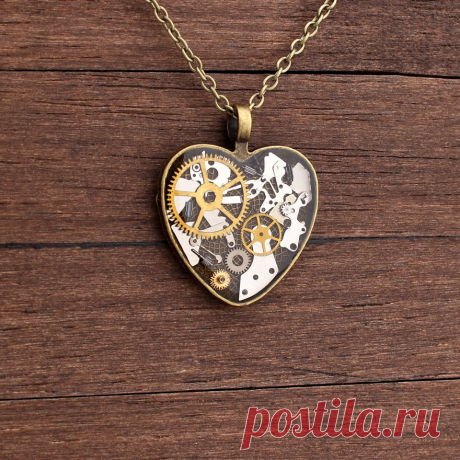 Gioielli Steampunk Fatto Da Old Guarda Ricambi per artista lituano | Bored Panda