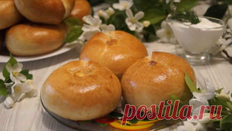 Бесподобные слоистые пирожки с картошкой «Кныш»: с тонким тестом (Без дрожжей) и с большим количеством начинки из картофеля.