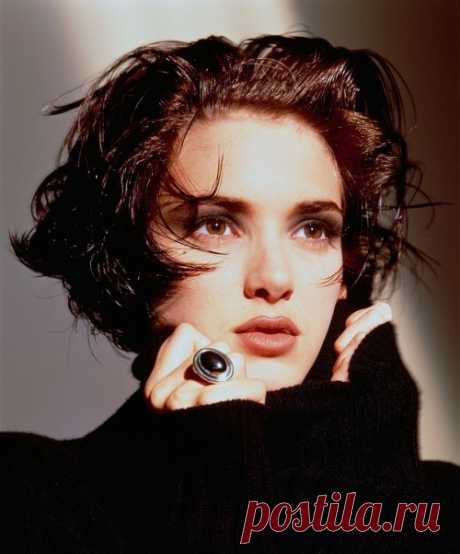 Вайнона Райдер для журнала Harper’s Bazaar, 1990 г.