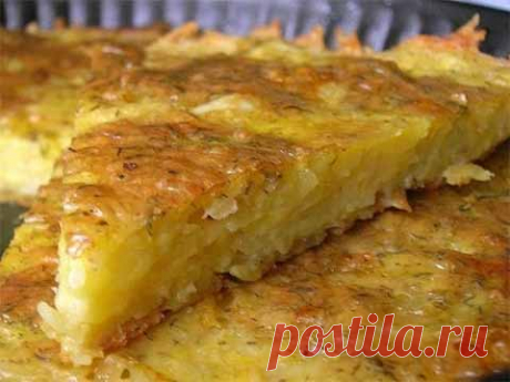 Запеканка из тертого картофеля с сыром и чесноком