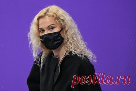 Отсутствие сильных мужчин в группе Тутберидзе объяснили фразой «нет яиц». Алексей Железняков, хореограф группы Этери Тутберидзе, объяснил, почему среди подопечных тренера отсутствуют сильные фигуристы, выступающие в мужском одиночном катании. «У меня два варианта. Первый — нет яиц. Парни рафинированные, нет стержня. Мы, когда в детстве за девок дрались, его чувствовали», — заявил специалист.