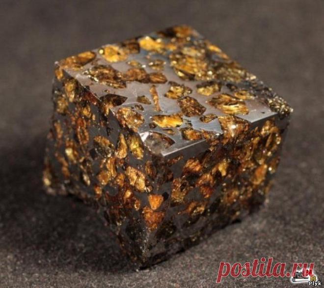 Интересное в мире » Первый метеорит