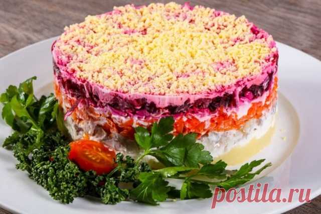 Слоеный салат с тунцом под шубой — Домашняя кулинария