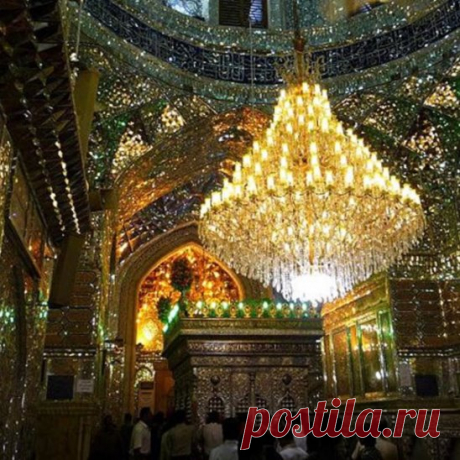 Зеркальная мечеть Шах-Черах