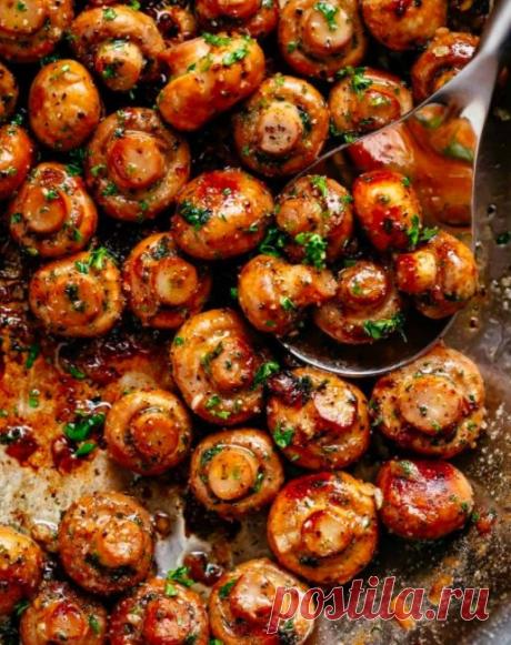 ​Чесночные шампиньоны⠀⠀