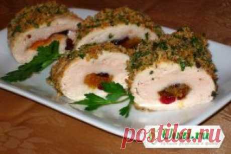 Куриные грудки начиненные курагой и клюквой