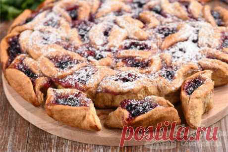 Пирог с вареньем интересным способом (вкусное быстрое тесто, пирог даже разрезать не надо) | Совет да Еда | Дзен