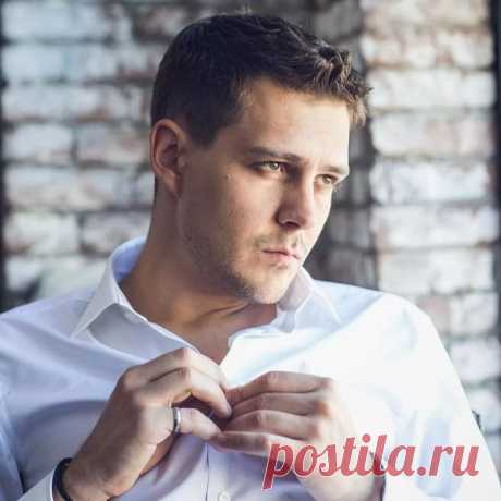 Милош Бикович