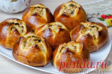 Рецепт: Дрожжевые пирожки-мешочки с курицей, грибами и сыром (в духовке) на RussianFood.com