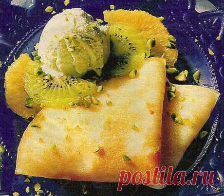 БЛИНЧИКИ С ФРУКТАМИ И МОРОЖЕНЫМ