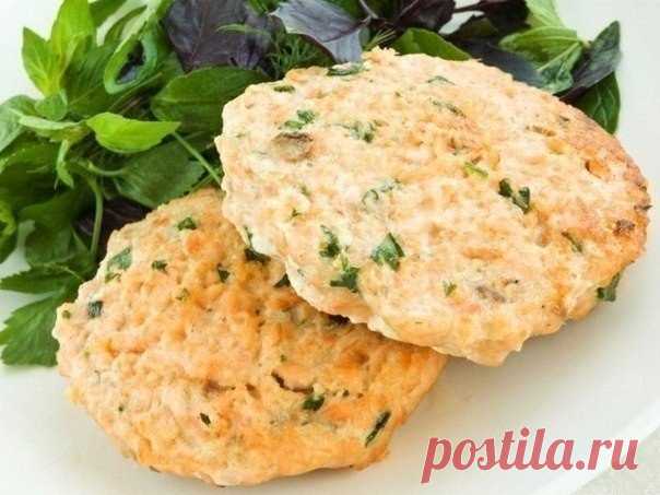 Диетические рыбные котлетки с морковью