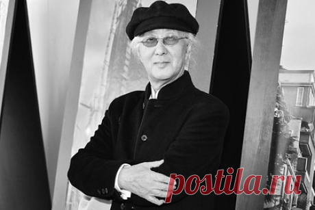 Умер лауреат главной премии в области архитектуры. Японский архитектор Арата Исодзаки, который является лауреатом главной премии в области архитектуры — Притцкеровской, умер в возрасте 91 года. Об этом сообщает издание Dezeen. Архитектор скончался вечером в среду, 28 декабря, в своем доме в префектуре Окинава. Причина смерти и другие подробности не сообщаются.
