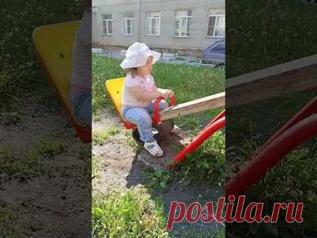 Сказала,сама качаться будет ;)