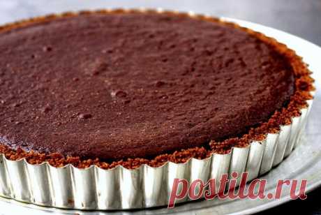Шоколадный пирог с хрустящей основой, как приготовить -фото рецепт