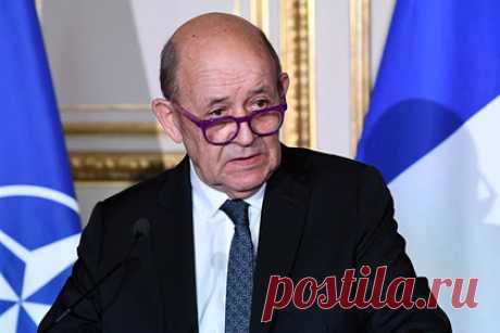 Во Франции заявили о возрождении «нормандского формата». Глава французского МИД Жан-Ив Ле Дриан в ходе выступления в комиссии по иностранным делам Национального собрания страны заявил, что «нормандский формат», в состав которого входят Франция, Германия, Россия и Украина, долгое время бездействовал, однако сейчас вернулся в рабочее состояние.