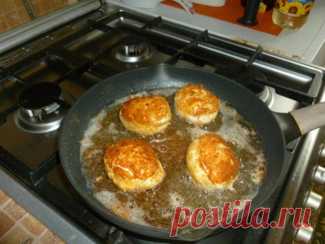 Фаршированные яйца, жаренные во фритюре