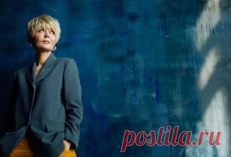 Юлия Меньшова без макияжа: 52-летняя актриса поделилась честным фото в сети