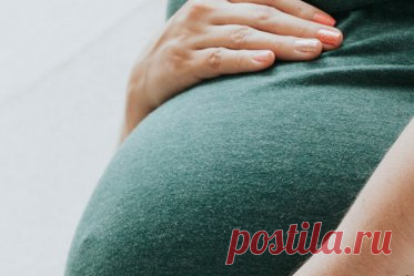 Беременность, роды и погода: есть ли связь?. Могут ли роды начаться из-за изменений погоды, как давление влияет на риск преэклампсии и почему экстремальная жара и холод опасны для плода?
